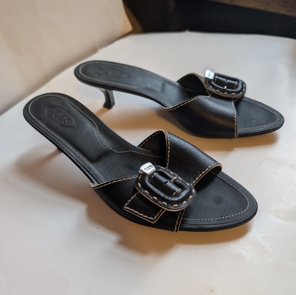 Tod's Shoes - Tod's Y2K sandals size 8 in GUC